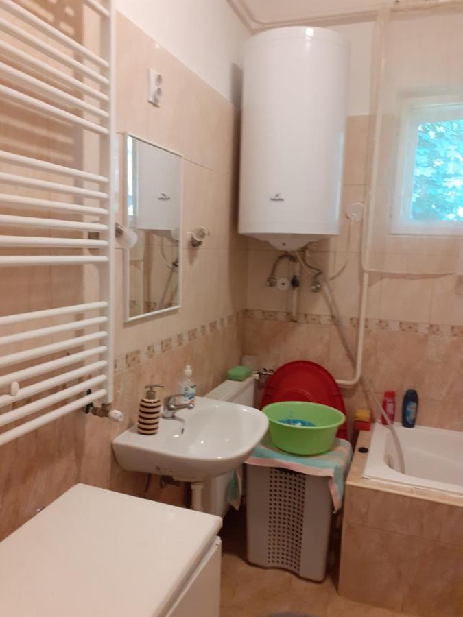Vár-lak Vendégház Szendro Esterno foto