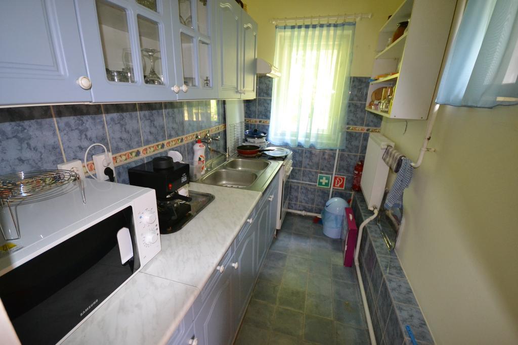 Vár-lak Vendégház Szendro Esterno foto